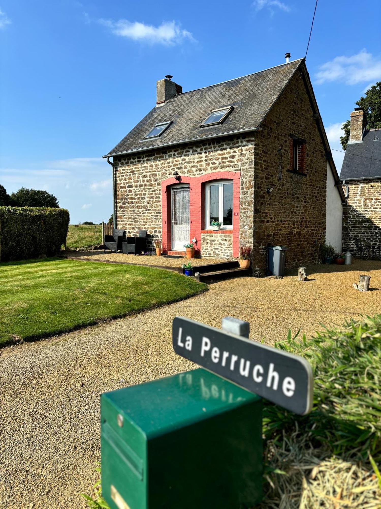 La Perruche Holiday Gite Heussé Eksteriør bilde